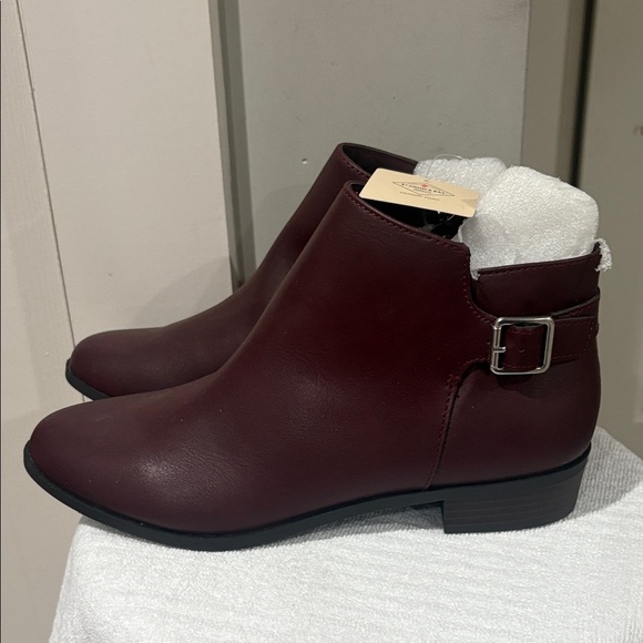 St John Bay Shoes - Women's St John’s Bay Burgundy Ankle Boots , NWT
